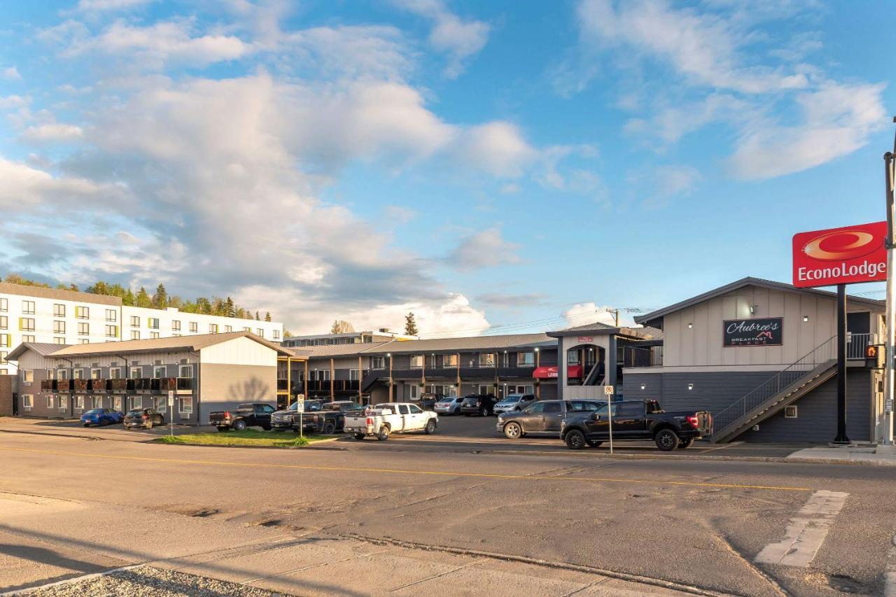Econo Lodge Prince George Bagian luar foto