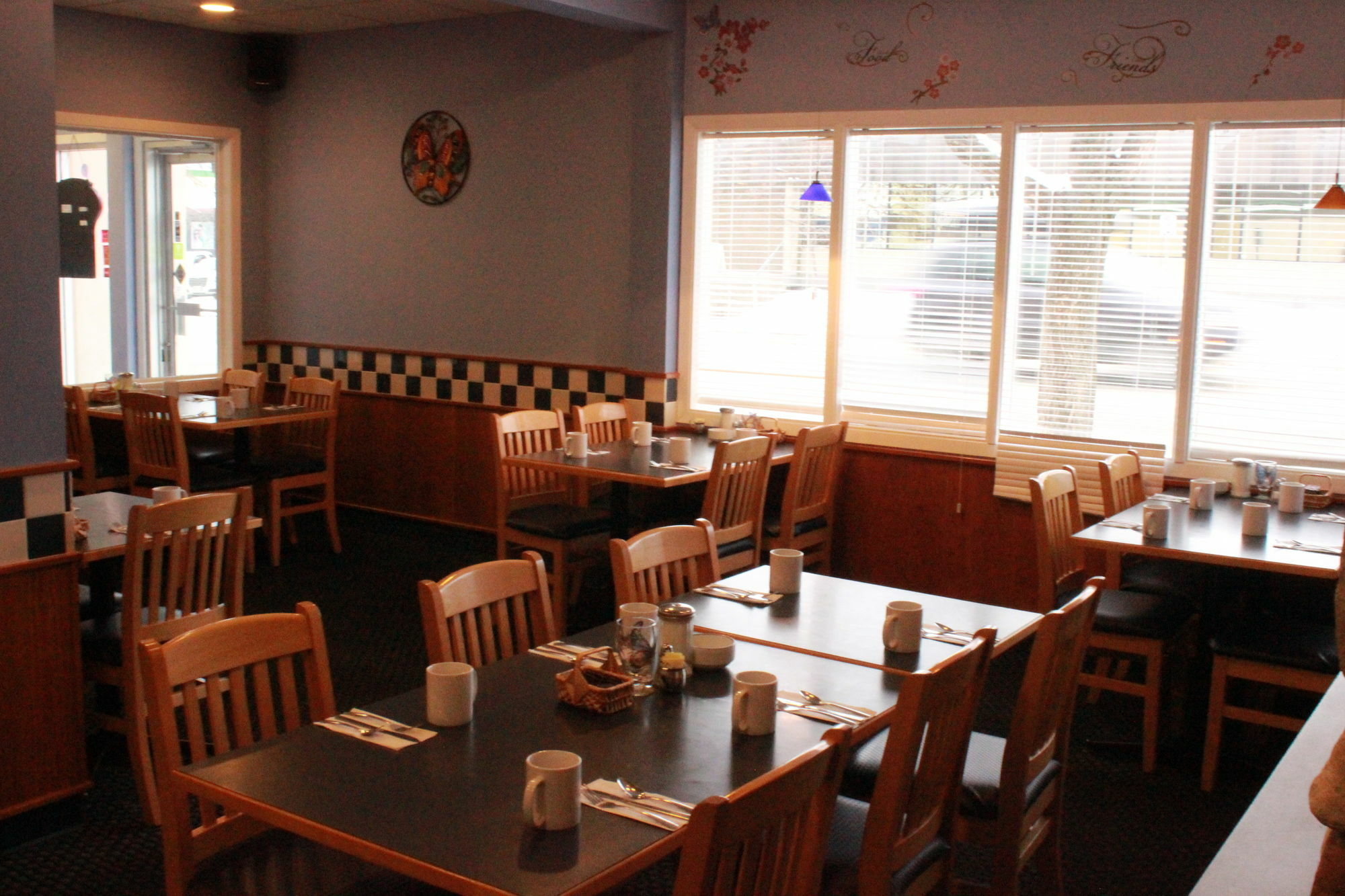 Econo Lodge Prince George Bagian luar foto